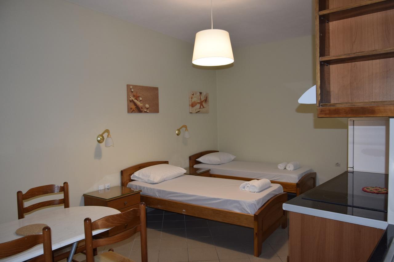 Zotos Apartment Himare Exterior foto